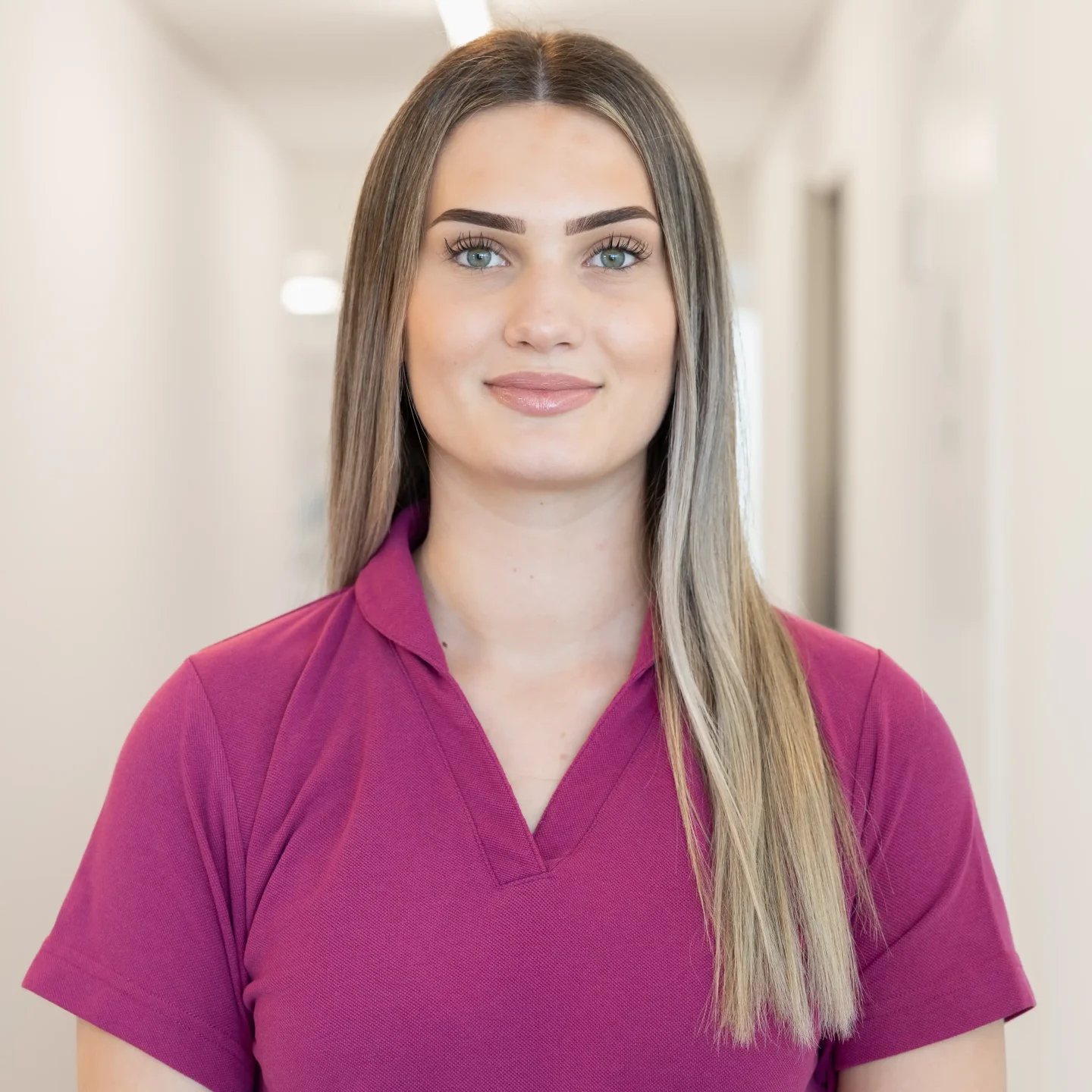familydent-team-dentalassistentin-almira-osmani