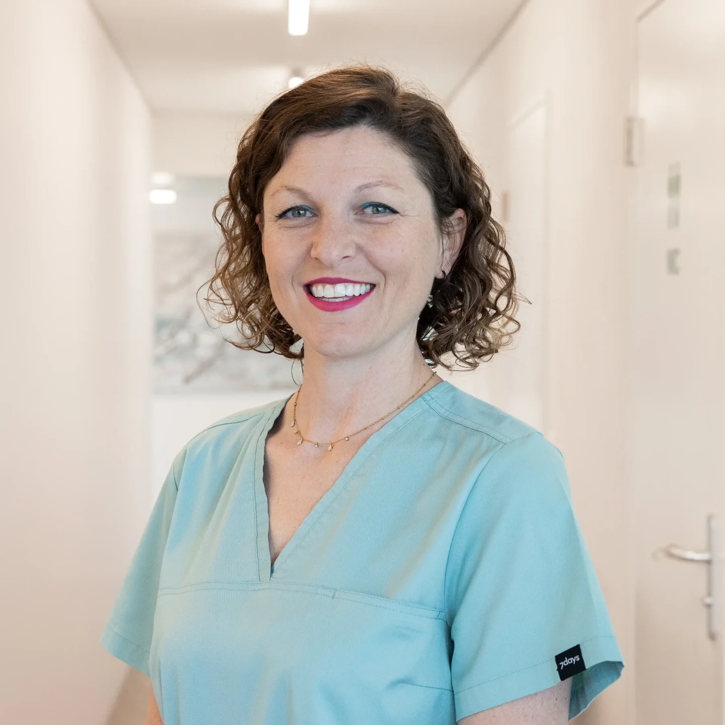 familydent-team-dentalhygienikerin-cornelia-keller